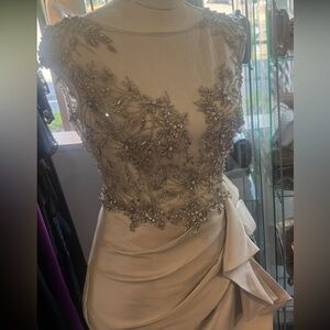 Elegant Evening Dress - Satin champagne / rose gold base with a soft sheen